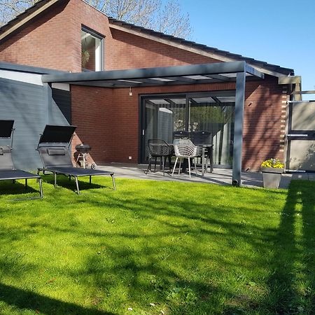 Luxe Zomerwoning Met Omheinde Tuin Voor Hond En Kinderen Dirkshorn 外观 照片